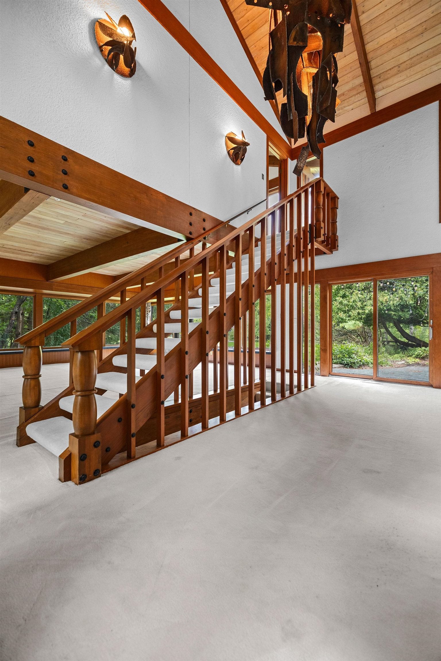 Freeland, Michigan, 48623, United States, 4 Bedrooms Bedrooms, ,5 BathroomsBathrooms,Residential,Active,1941330