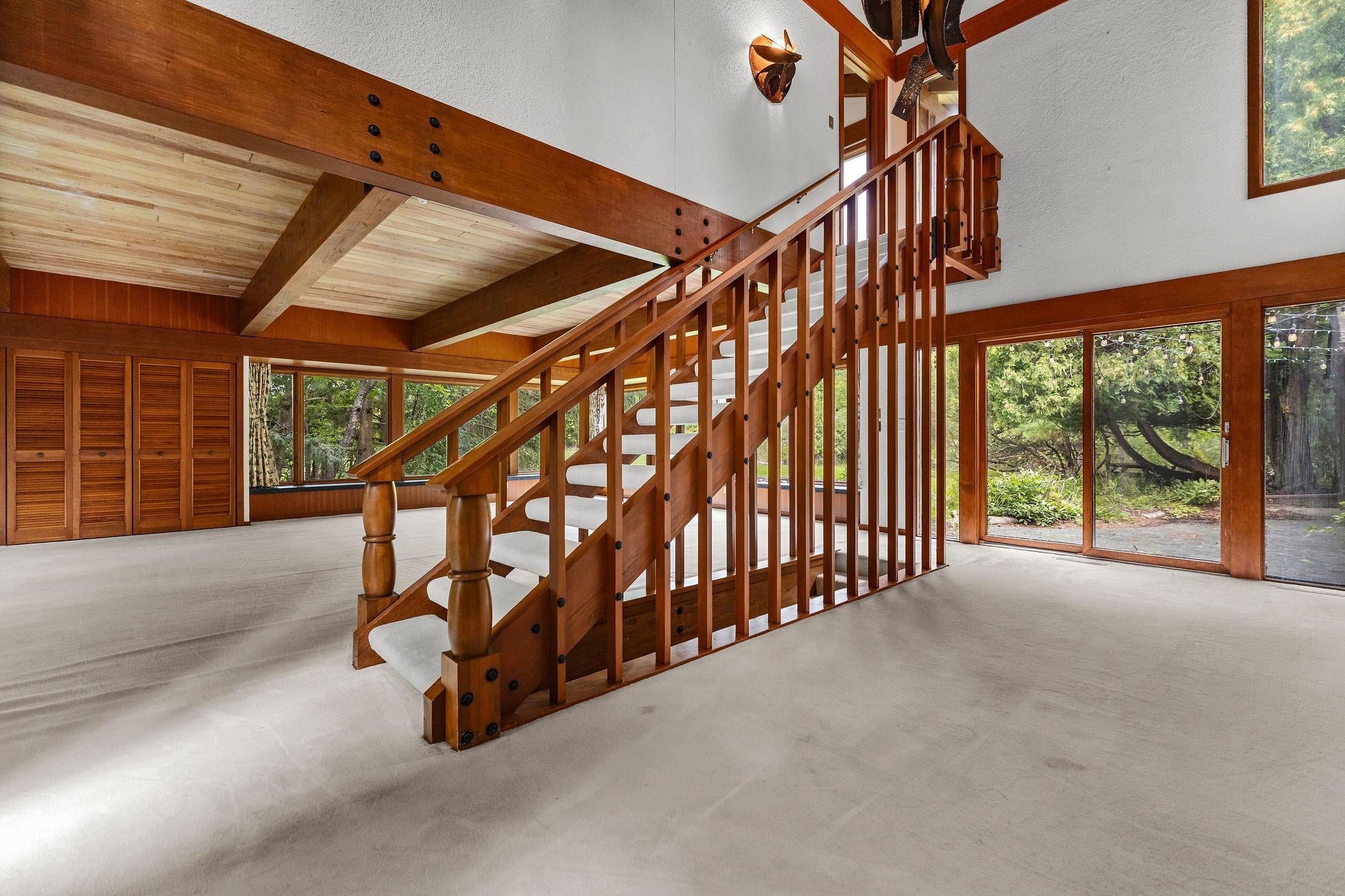 Freeland, Michigan, 48623, United States, 4 Bedrooms Bedrooms, ,5 BathroomsBathrooms,Residential,Active,1941330