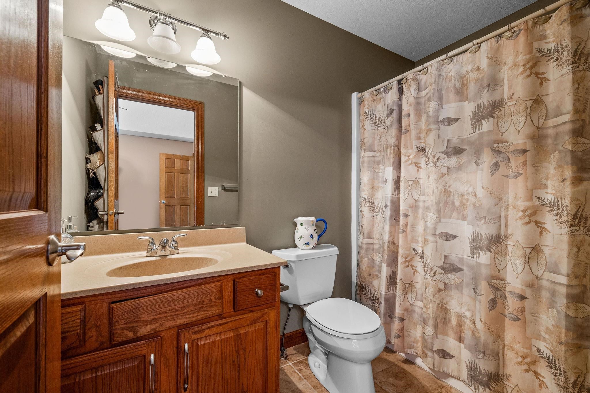 Essexville, Michigan, 48732, United States, 4 Bedrooms Bedrooms, ,6 BathroomsBathrooms,Residential,Active,1922499