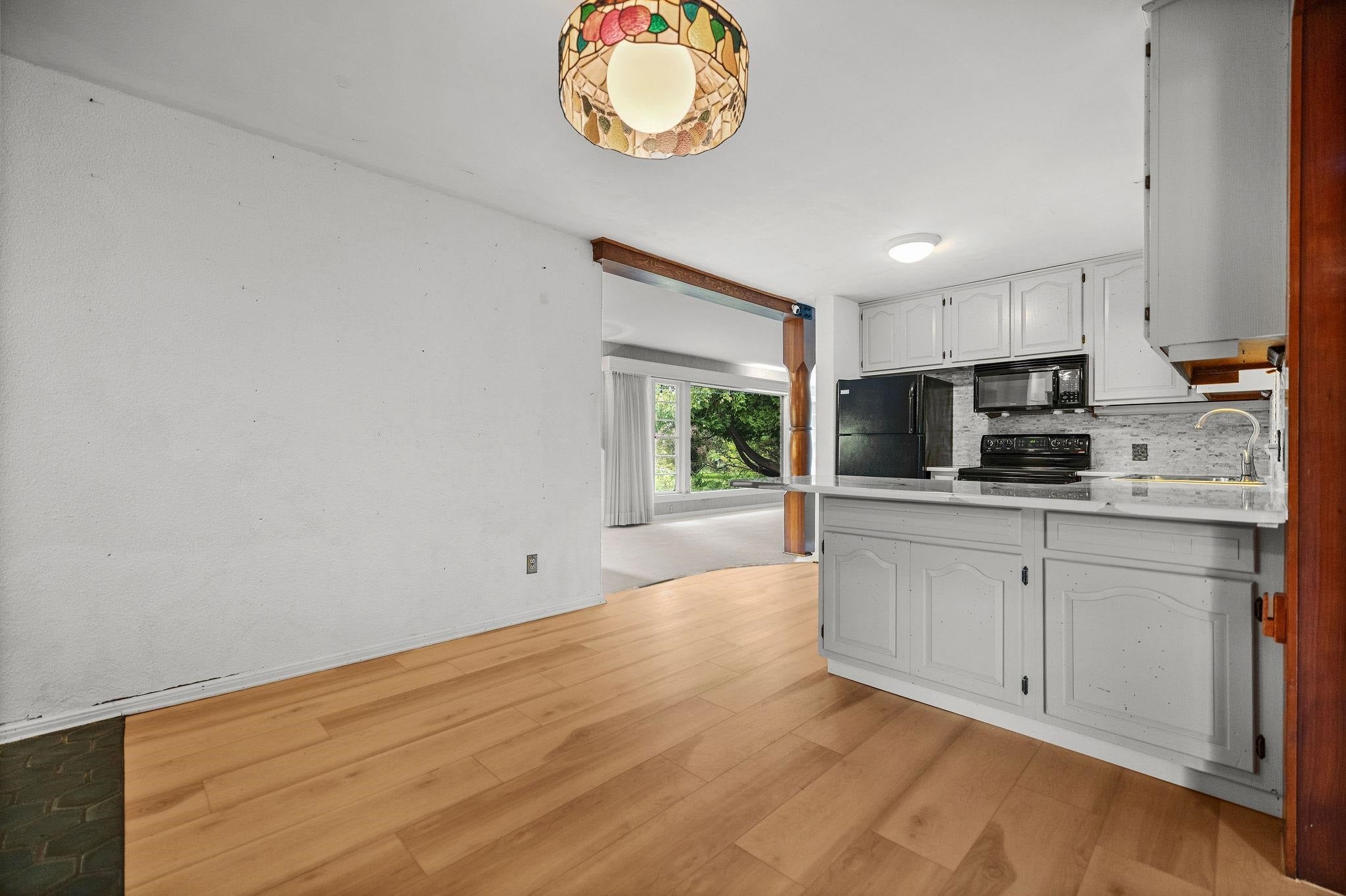 Freeland, Michigan, 48623, United States, 4 Bedrooms Bedrooms, ,5 BathroomsBathrooms,Residential,Active,1941330