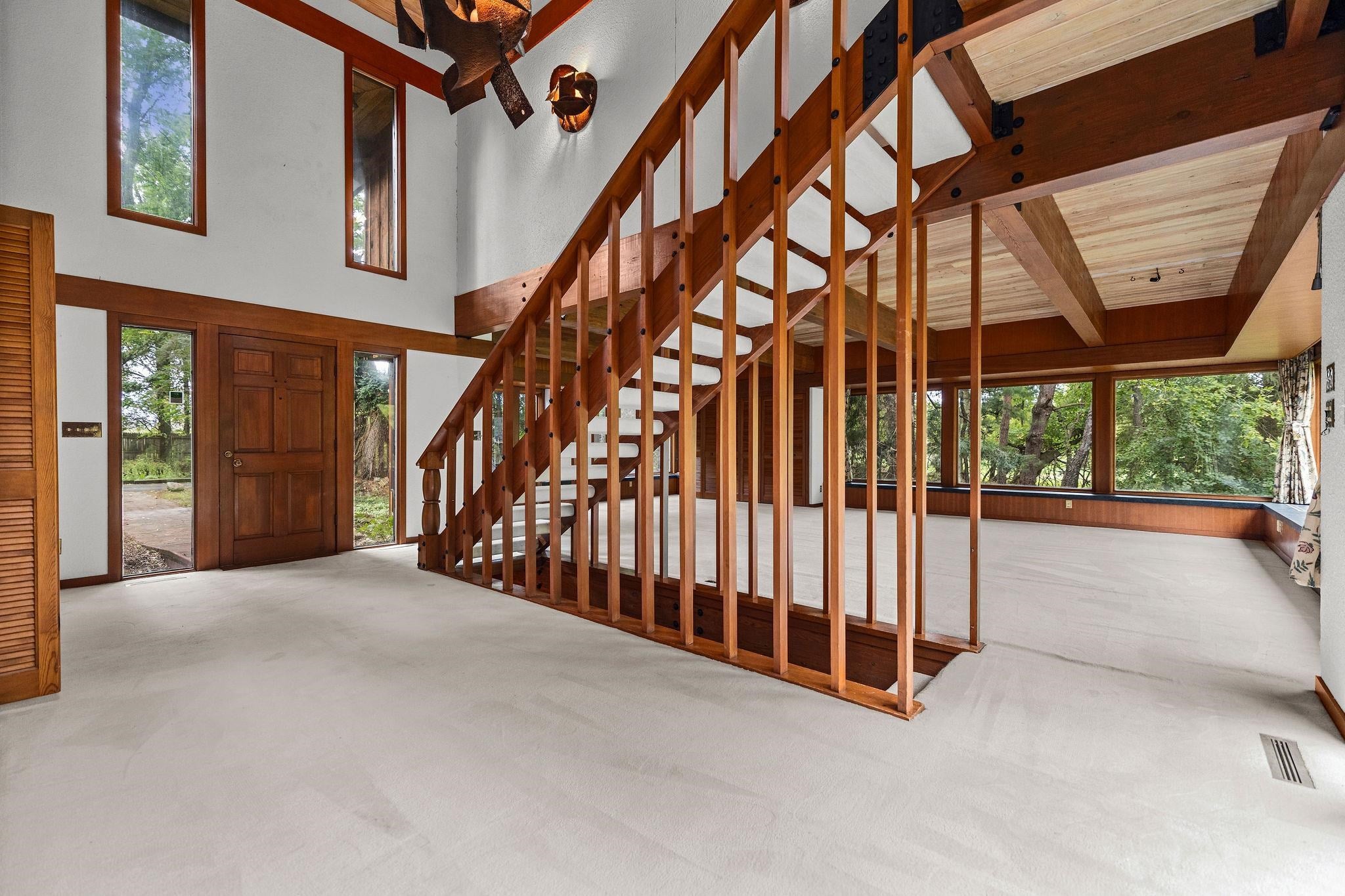 Freeland, Michigan, 48623, United States, 4 Bedrooms Bedrooms, ,5 BathroomsBathrooms,Residential,Active,1941330
