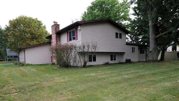 1262 RIVER FOREST DR, SAGINAW, MI 48638, photo 4 of 9