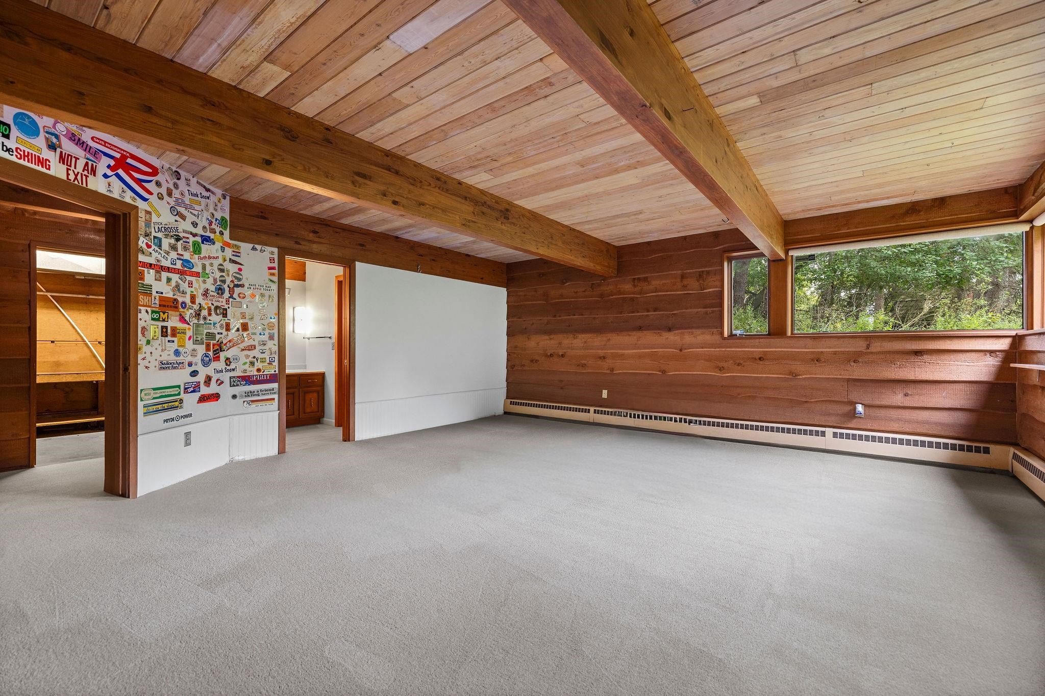 Freeland, Michigan, 48623, United States, 4 Bedrooms Bedrooms, ,5 BathroomsBathrooms,Residential,Active,1941330