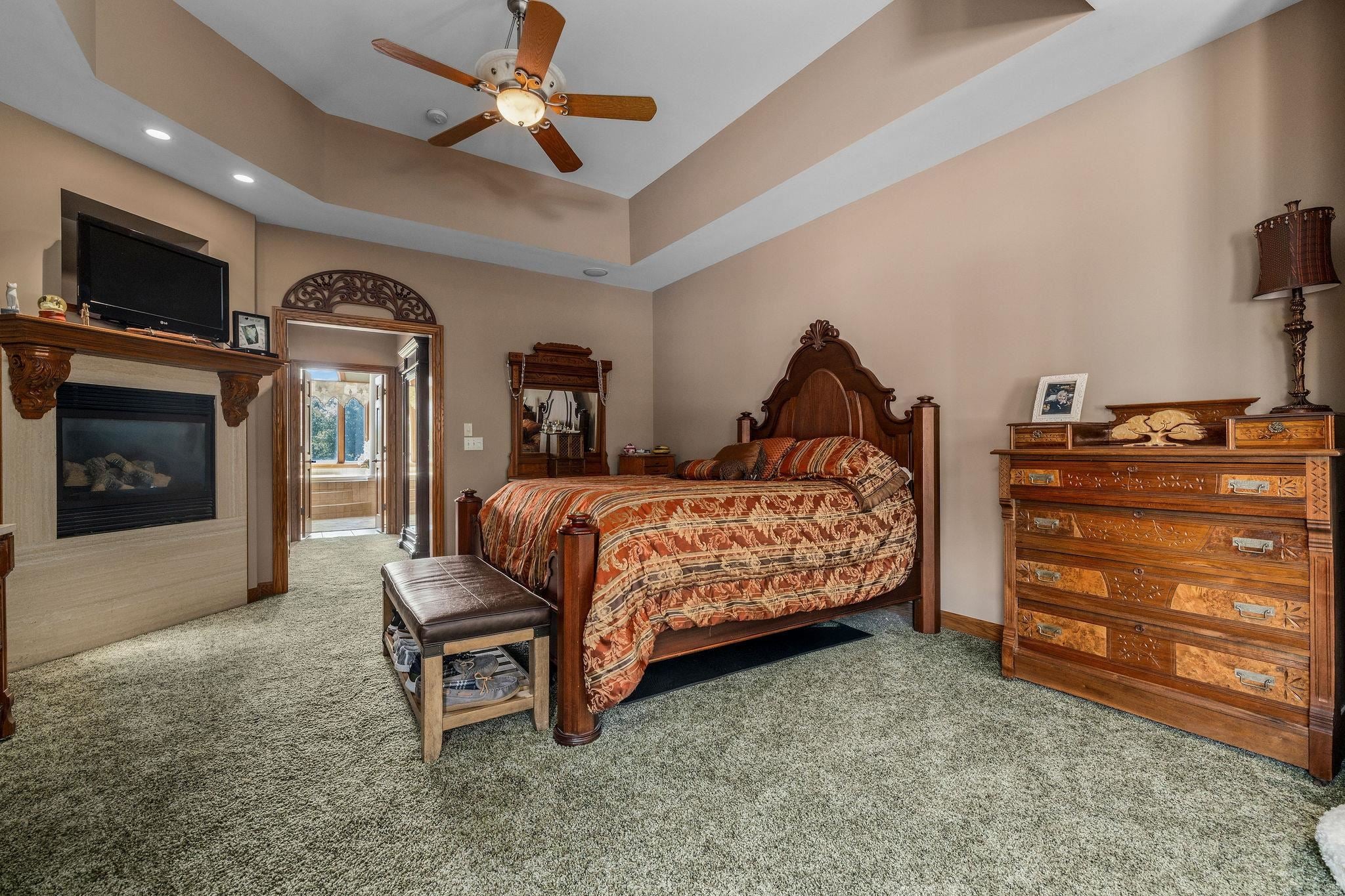 Essexville, Michigan, 48732, United States, 4 Bedrooms Bedrooms, ,6 BathroomsBathrooms,Residential,Active,1922499