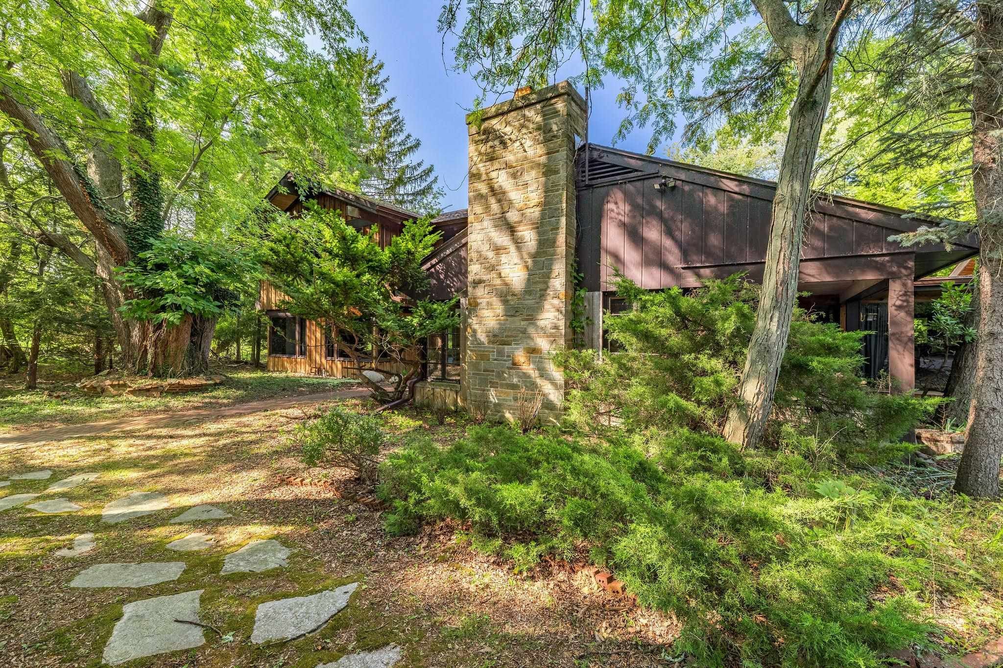 Freeland, Michigan, 48623, United States, 4 Bedrooms Bedrooms, ,5 BathroomsBathrooms,Residential,Active,1941330