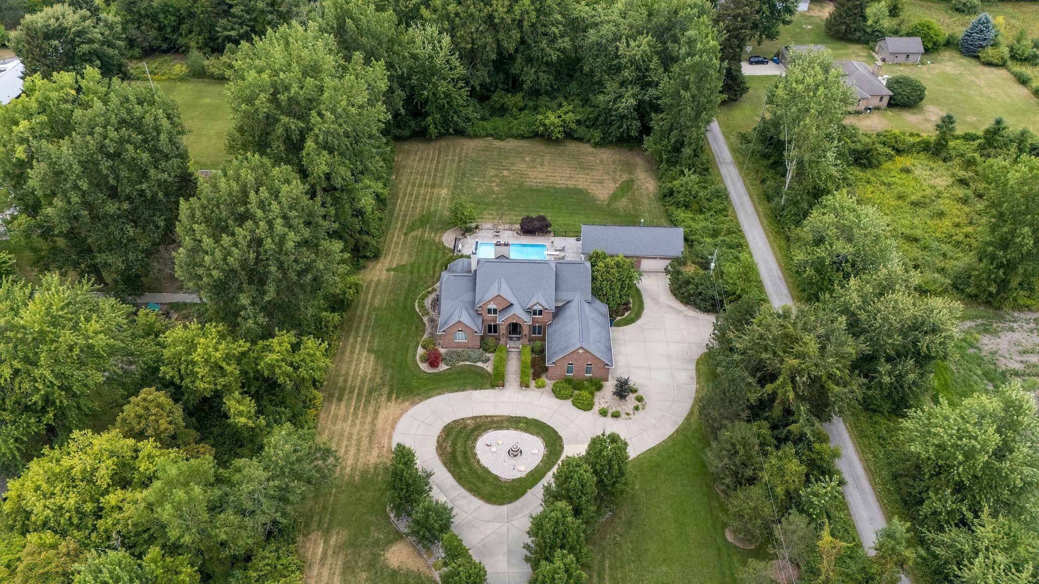 Essexville, Michigan, 48732, United States, 4 Bedrooms Bedrooms, ,6 BathroomsBathrooms,Residential,Active,1922499