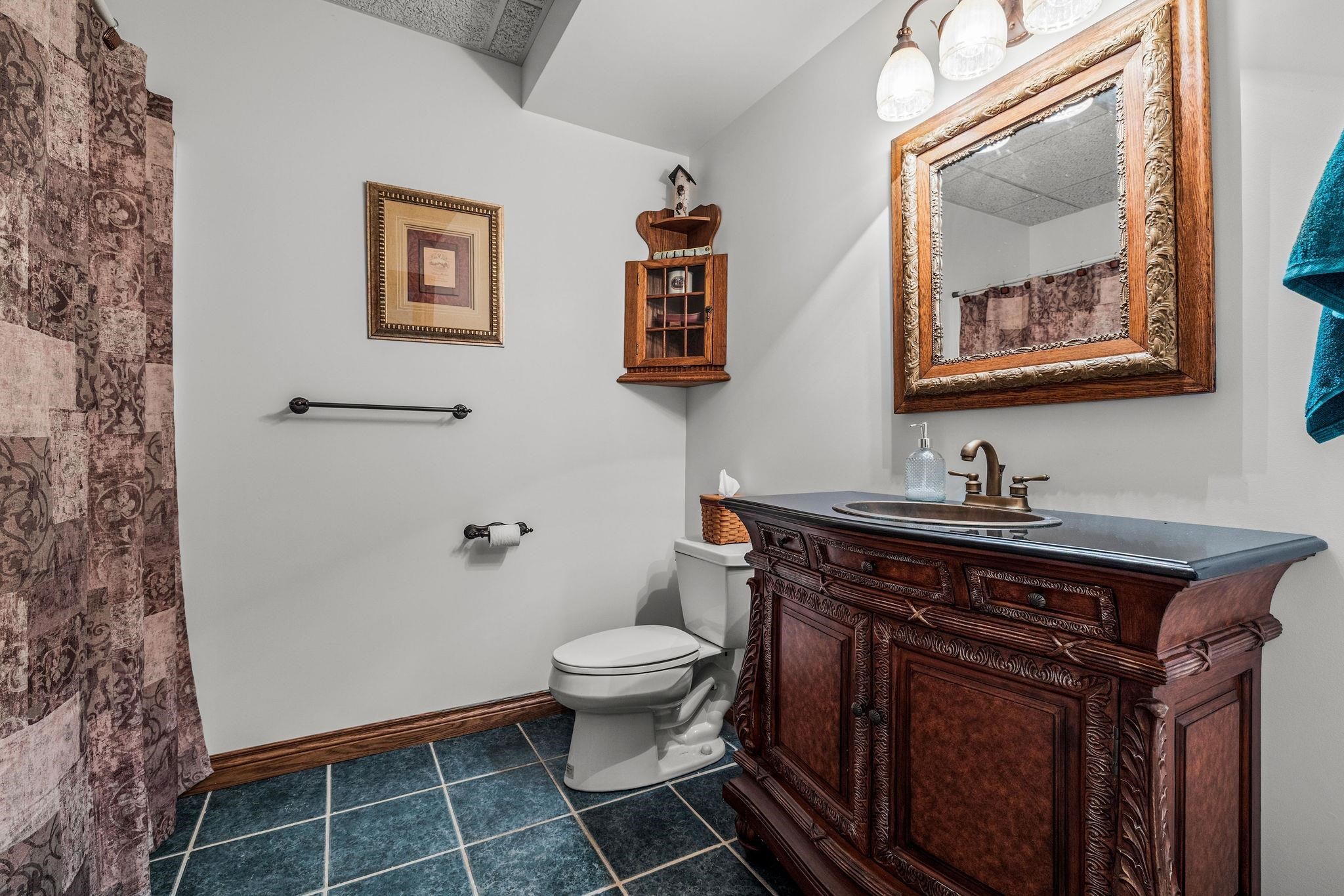 Essexville, Michigan, 48732, United States, 4 Bedrooms Bedrooms, ,6 BathroomsBathrooms,Residential,Active,1922499