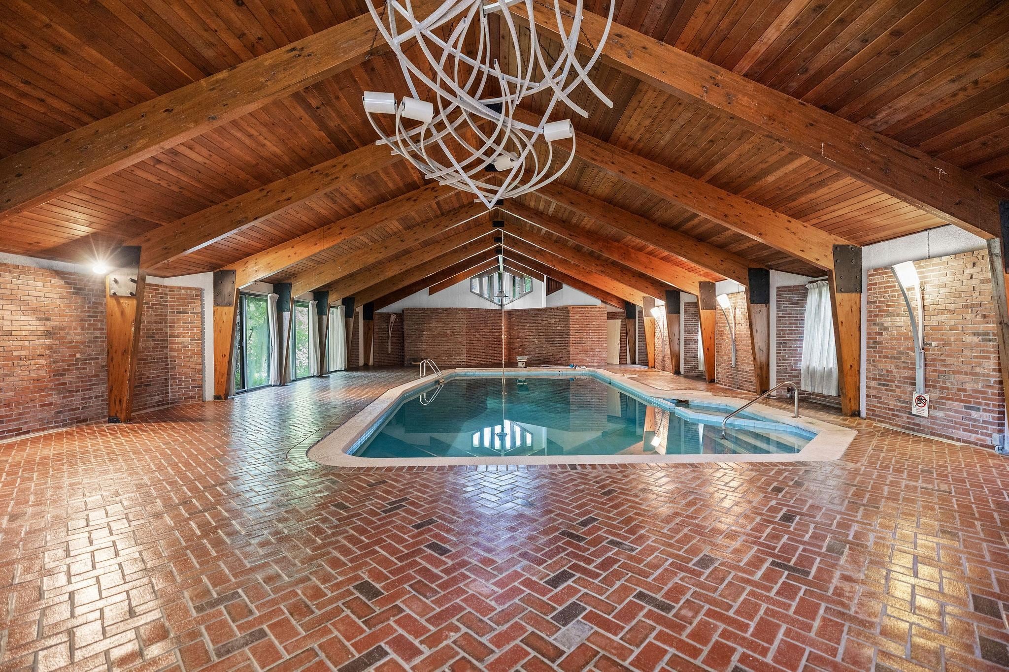 Freeland, Michigan, 48623, United States, 4 Bedrooms Bedrooms, ,5 BathroomsBathrooms,Residential,Active,1941330