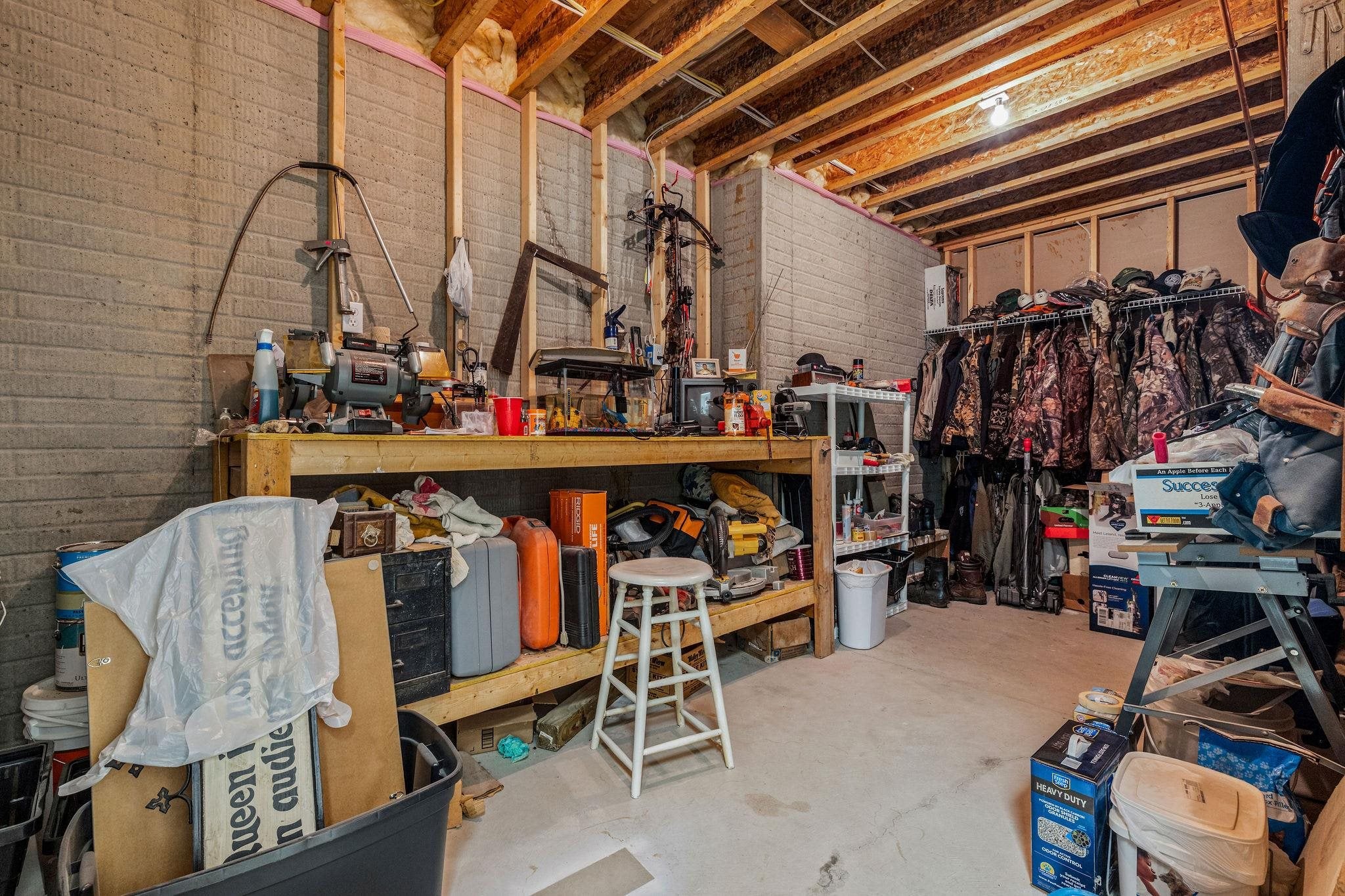 Essexville, Michigan, 48732, United States, 4 Bedrooms Bedrooms, ,6 BathroomsBathrooms,Residential,Active,1922499