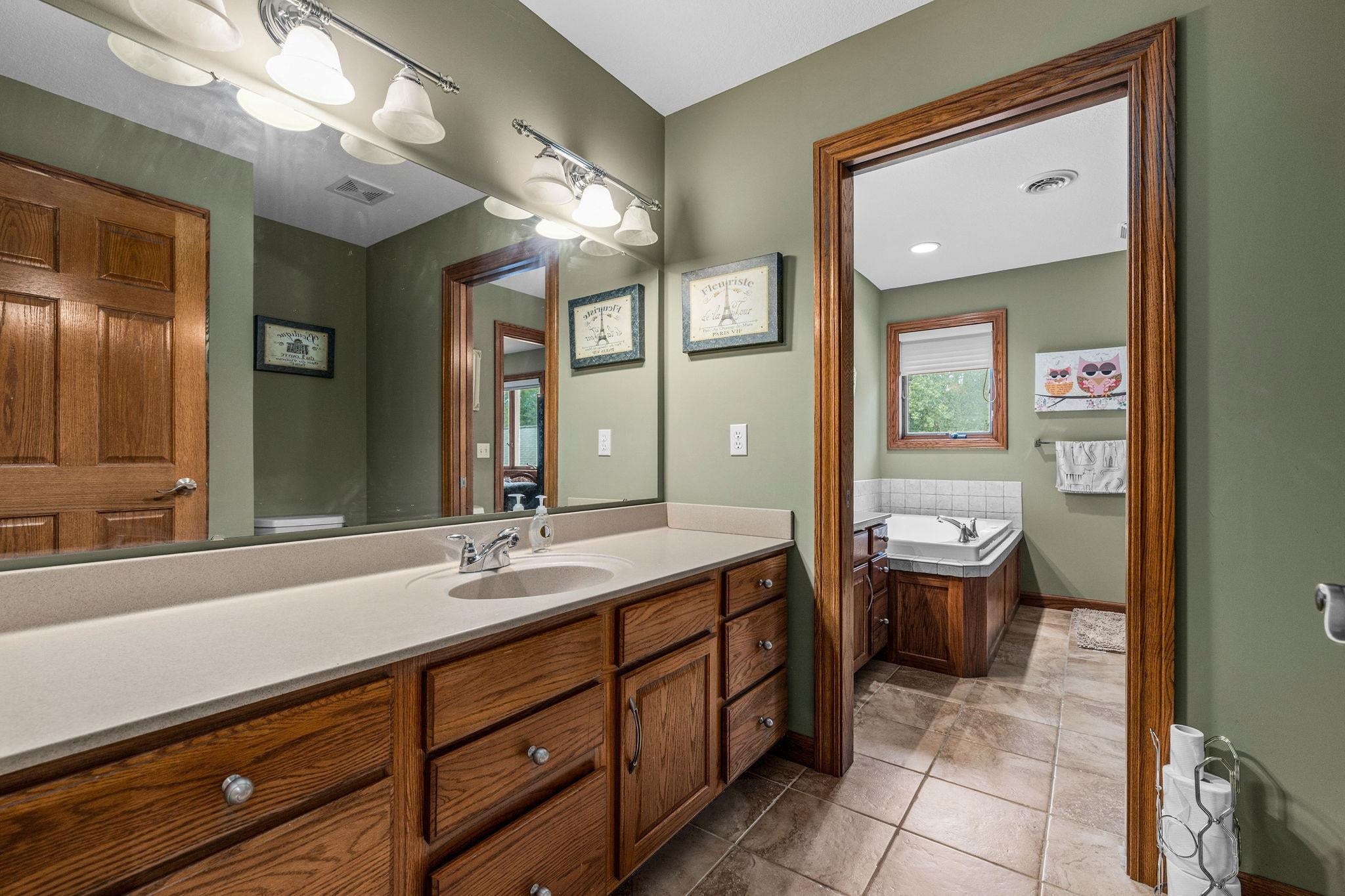 Essexville, Michigan, 48732, United States, 4 Bedrooms Bedrooms, ,6 BathroomsBathrooms,Residential,Active,1922499