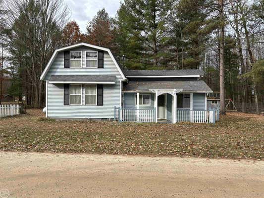 48 S ELM ST, GLADWIN, MI 48624 - Image 1