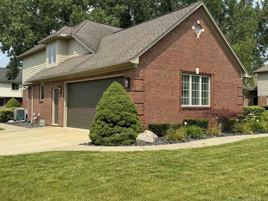 50493 AUGUST DR, MACOMB TWP, MI 48044, photo 4 of 65