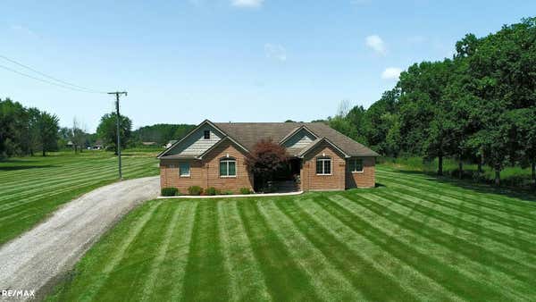 7486 SWAN CREEK RD, FAIR HAVEN, MI 48023, photo 3 of 70