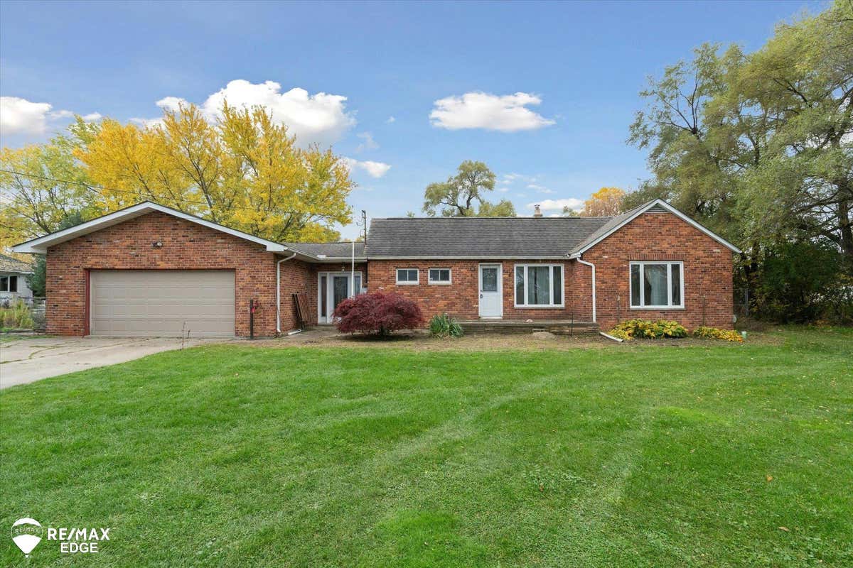 3171 REID RD, SWARTZ CREEK, MI 48473, photo 1 of 28