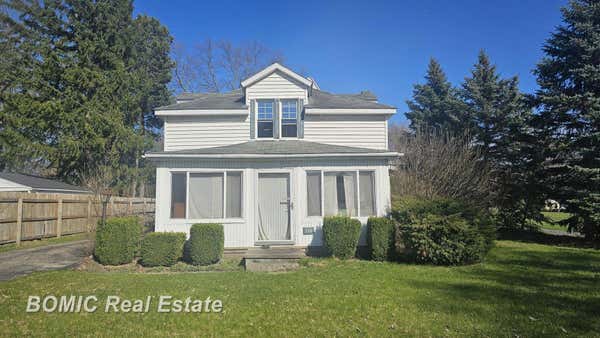 200 ELLINGTON ST, CARO, MI 48723 - Image 1