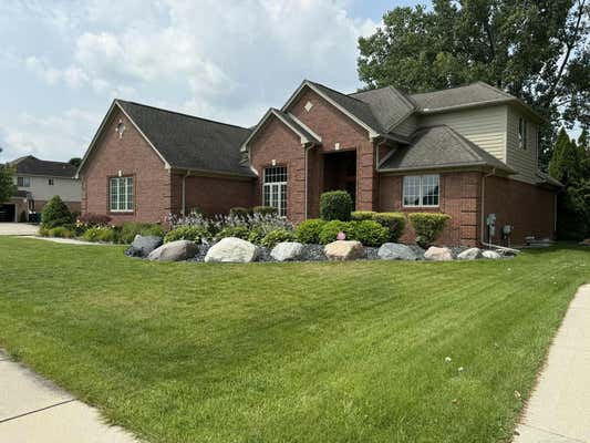 50493 AUGUST DR, MACOMB TWP, MI 48044, photo 3 of 65