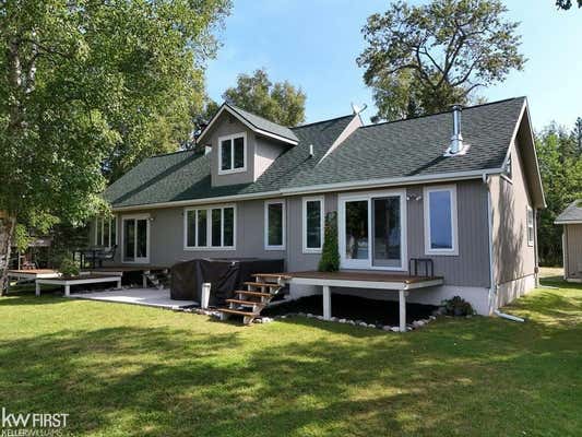 39132 S CREAM CITY POINT RD, DRUMMOND ISLAND, MI 49726, photo 3 of 32