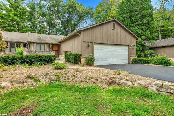 1024 OAK POINTE DR, WATERFORD, MI 48327 - Image 1