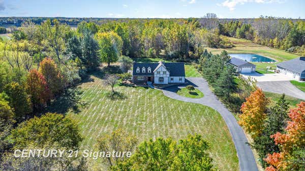 10811 TITTABAWASSEE RD, FREELAND, MI 48623 - Image 1