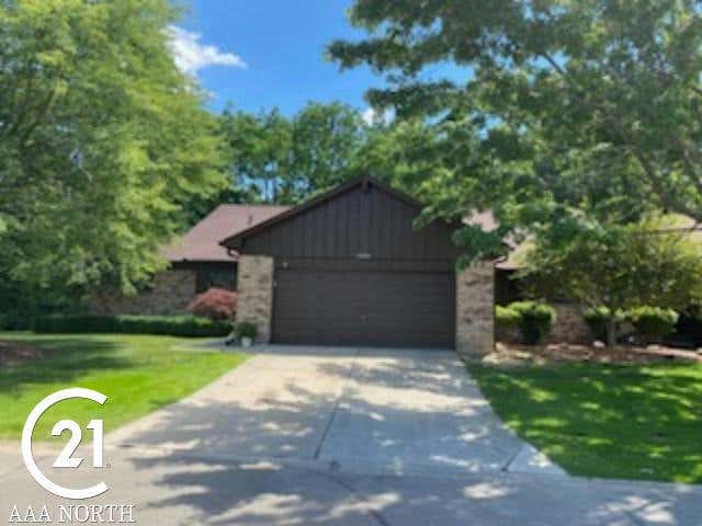 38650 BIRCH MEADOW DR, CLINTON TOWNSHIP, MI 48036, photo 1 of 44