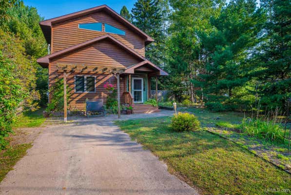 513 LAKEWOOD LN, MARQUETTE, MI 49855 - Image 1