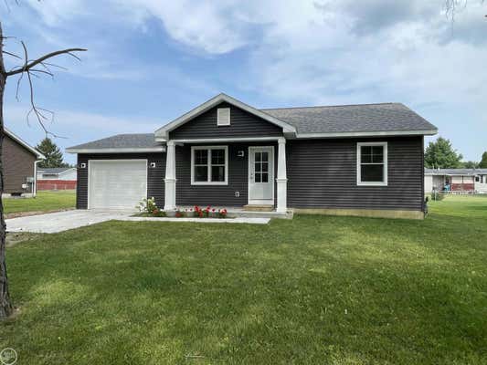 108 N BLACK RIVER RD, CROSWELL, MI 48422 - Image 1