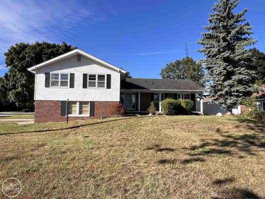 4275 GRATIOT AVE, FORT GRATIOT, MI 48059 - Image 1