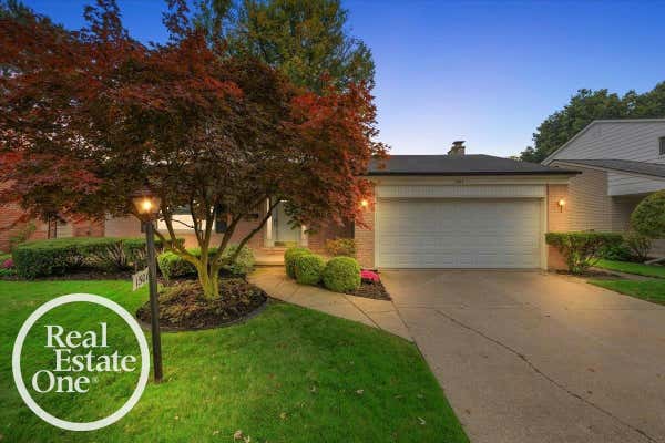 1501 YORKTOWN ST, GROSSE POINTE WOODS, MI 48236 - Image 1