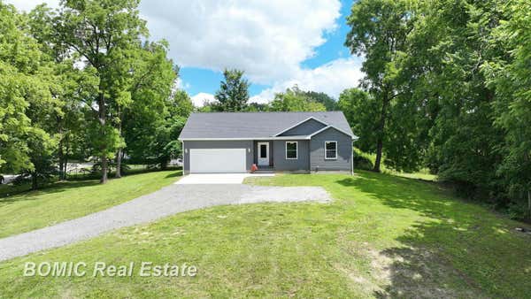 211 LINCOLN ST, VASSAR, MI 48768 - Image 1