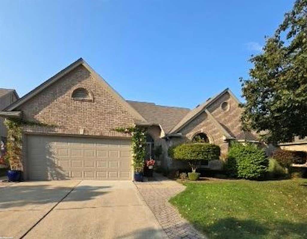 20631 HILLSBORO DR, MACOMB, MI 48044, photo 1 of 17