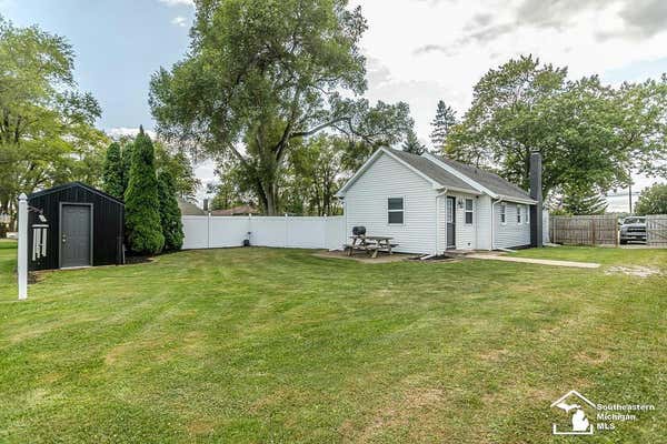 6900 CRABB RD, TEMPERANCE, MI 48182, photo 4 of 26