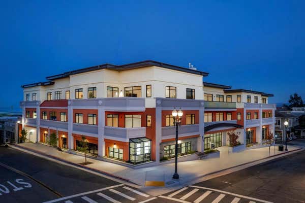 520 LIGHTHOUSE AVE APT 301, PACIFIC GROVE, CA 93950 - Image 1