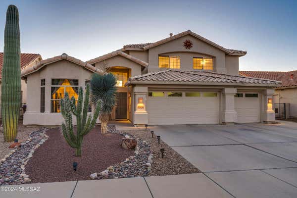 12379 N ECHO VALLEY DR, ORO VALLEY, AZ 85755 - Image 1