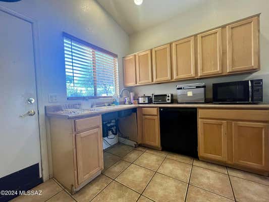 912 W NEW RIVER ST, TUCSON, AZ 85704, photo 4 of 15