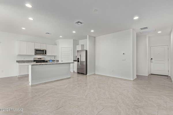 12479 W BARNETT FARMS DR, MARANA, AZ 85653 - Image 1