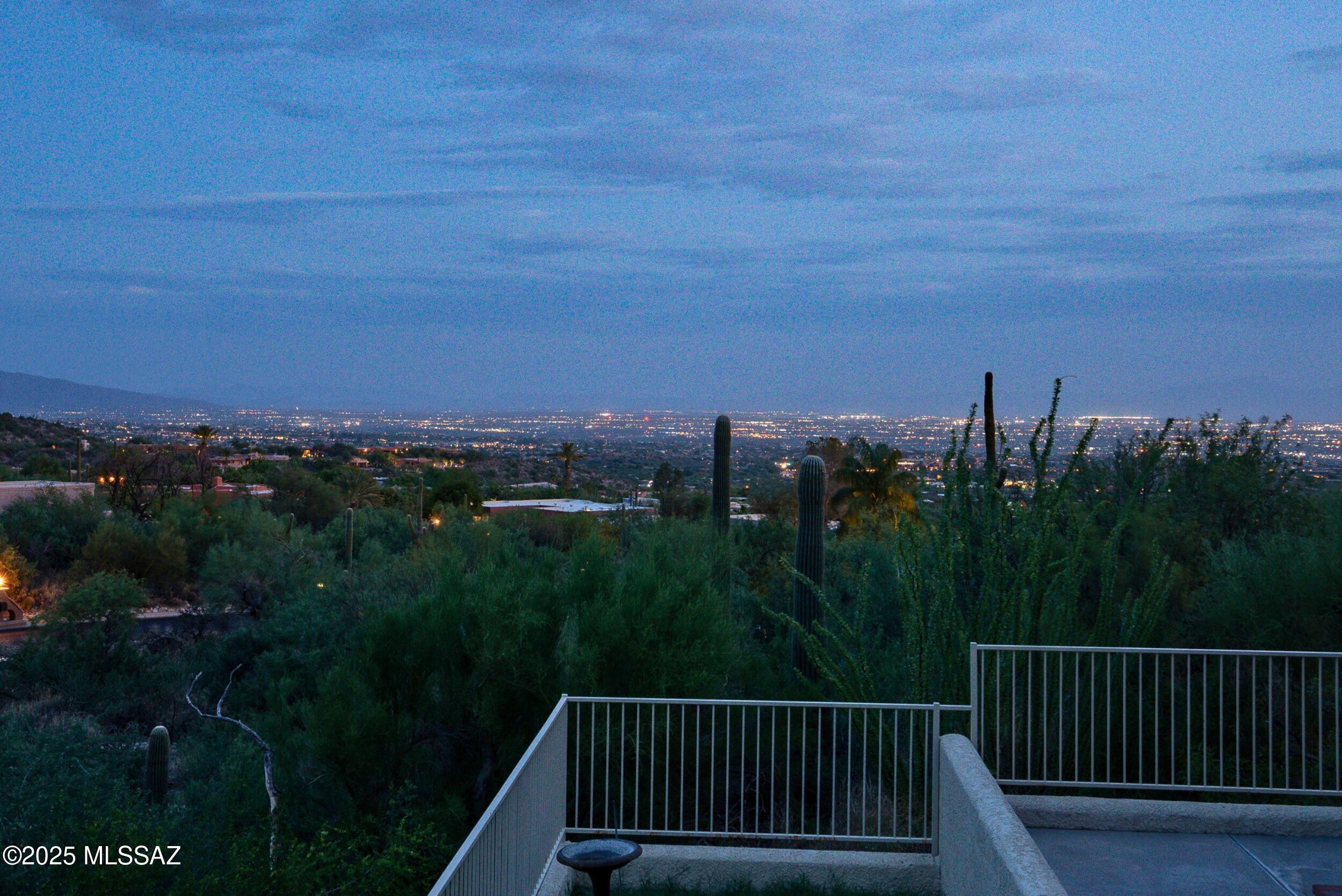 Tucson, Arizona, 85718, United States, 5 Bedrooms Bedrooms, ,4 BathroomsBathrooms,Residential,Active,1929922