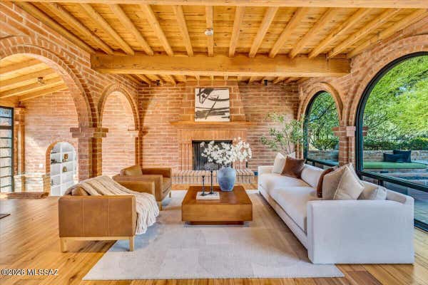 6701 N SAINT ANDREWS DR, TUCSON, AZ 85718 - Image 4a1b71b5344f03b061f4aedb3a51da6c14801aa2