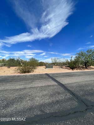 429 N HERITAGE POINT PL, SAHUARITA, AZ 85629, photo 2 of 19