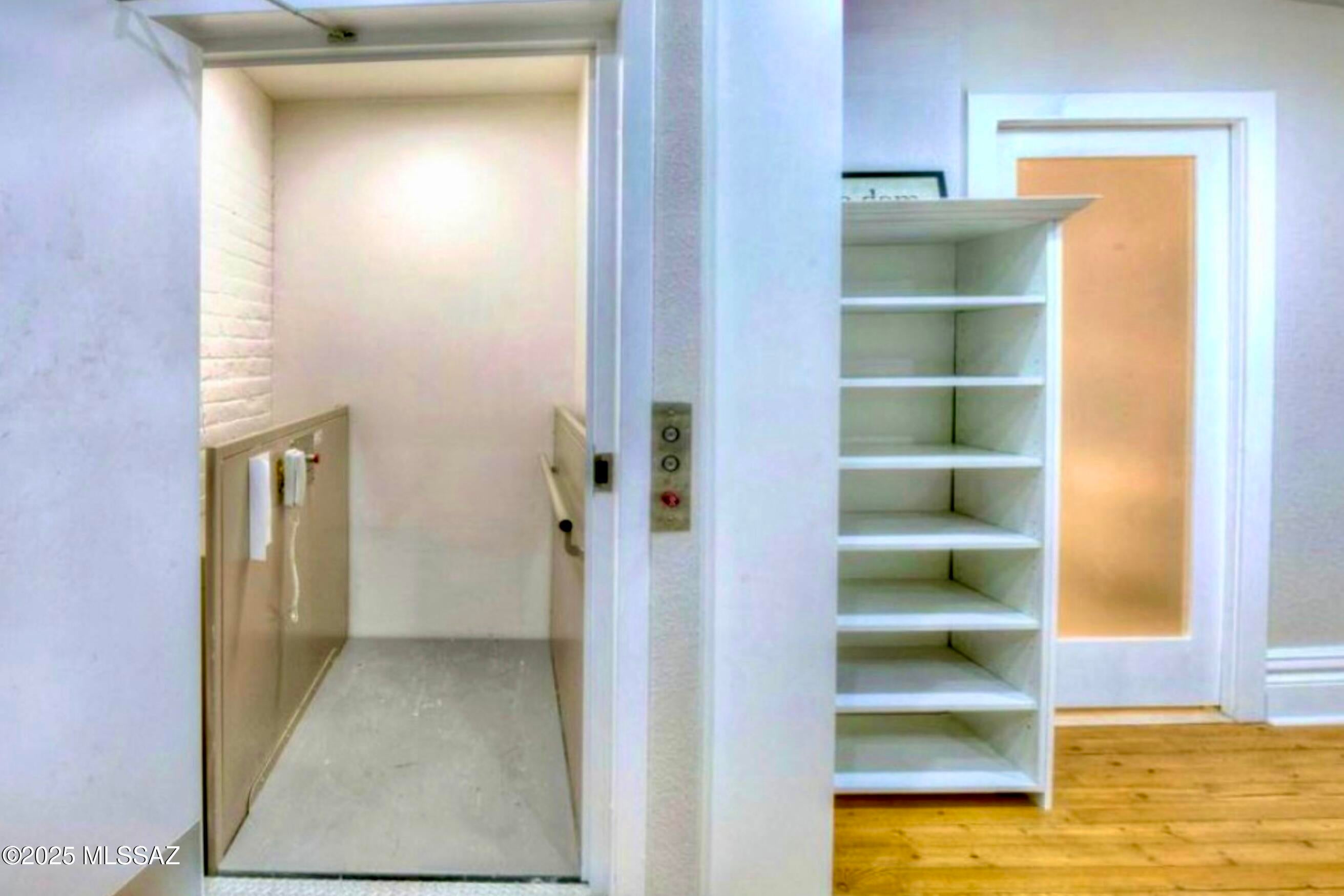 Tucson, Arizona, 85701, United States, 5 Bedrooms Bedrooms, ,6 BathroomsBathrooms,Residential,Active,1859392