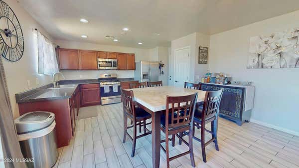 8402 W SHEARWATER DR, TUCSON, AZ 85757 - Image 1