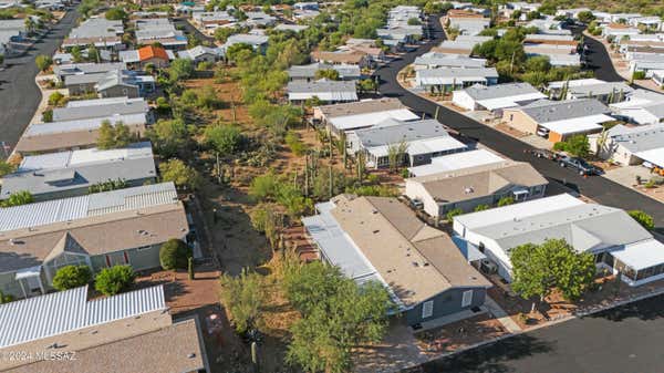 7679 W SILVER NUGGET ST, TUCSON, AZ 85735, photo 4 of 41