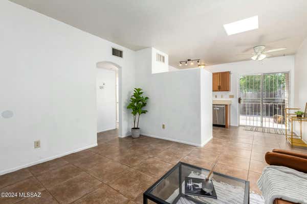 211 W ROGER RD APT 6, TUCSON, AZ 85705 - Image 1