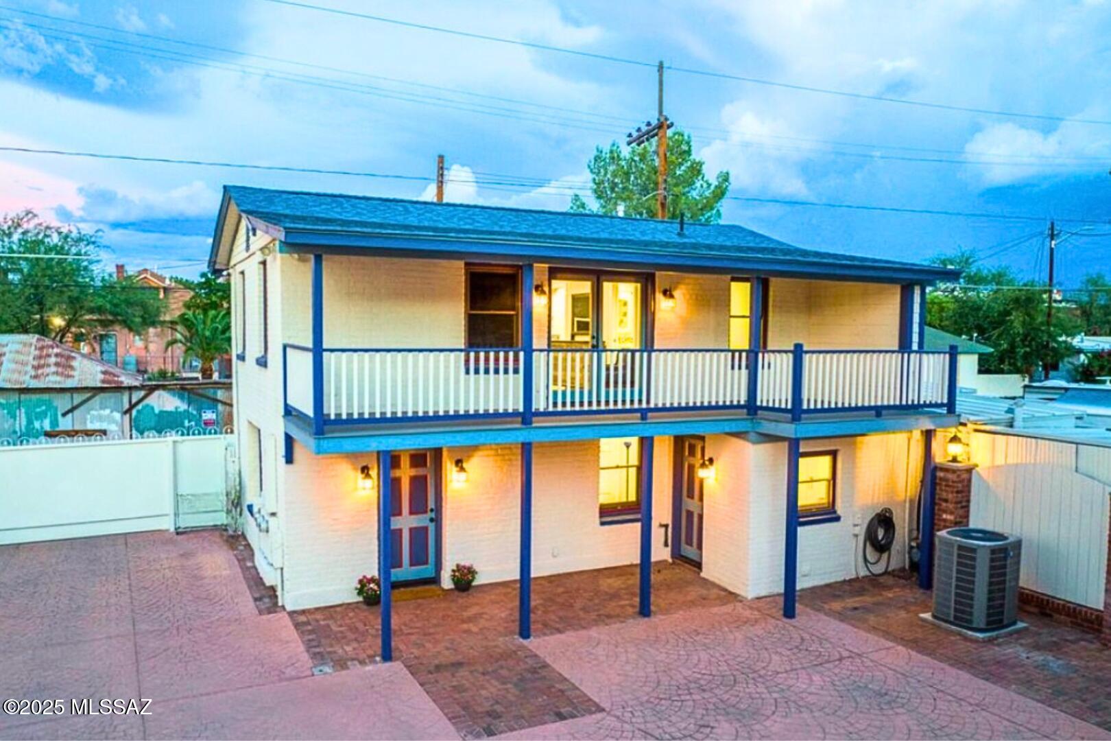 Tucson, Arizona, 85701, United States, 5 Bedrooms Bedrooms, ,6 BathroomsBathrooms,Residential,Active,1859392