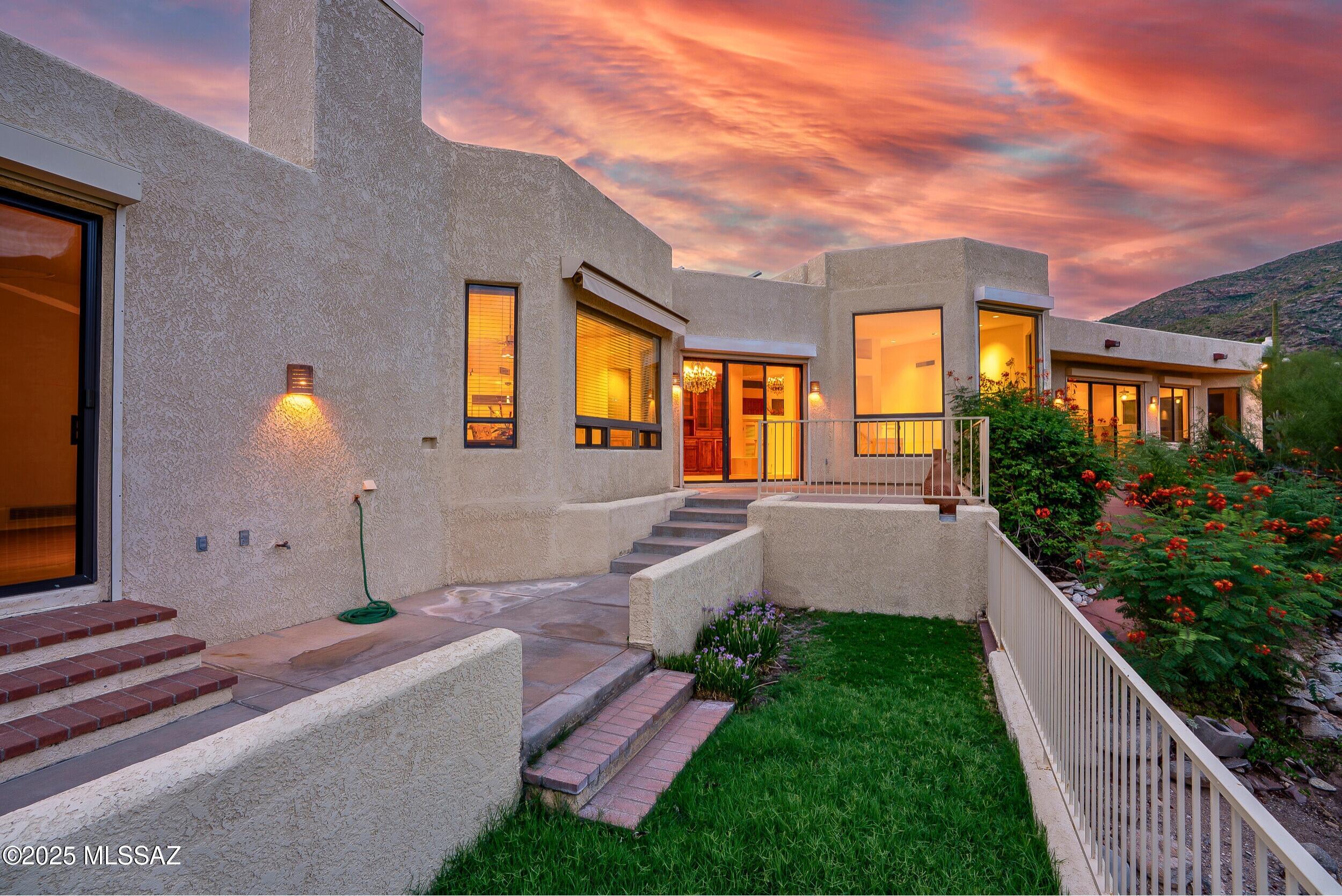 Tucson, Arizona, 85718, United States, 5 Bedrooms Bedrooms, ,4 BathroomsBathrooms,Residential,Active,1929922