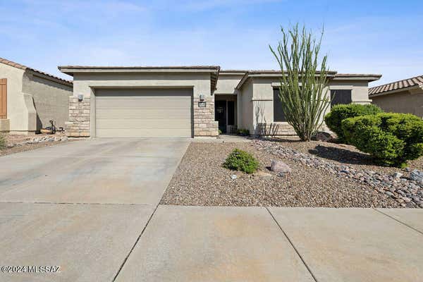 8001 N COLTRANE LN, TUCSON, AZ 85743 - Image 1