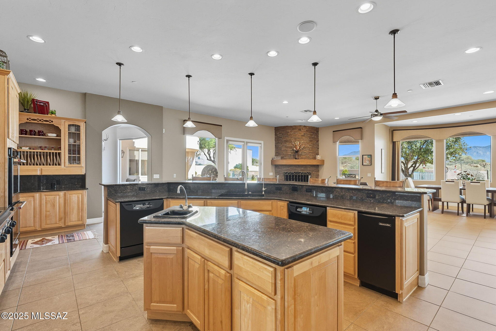 Green Valley, Arizona, 85614, United States, 5 Bedrooms Bedrooms, ,5 BathroomsBathrooms,Residential,Active,1945062