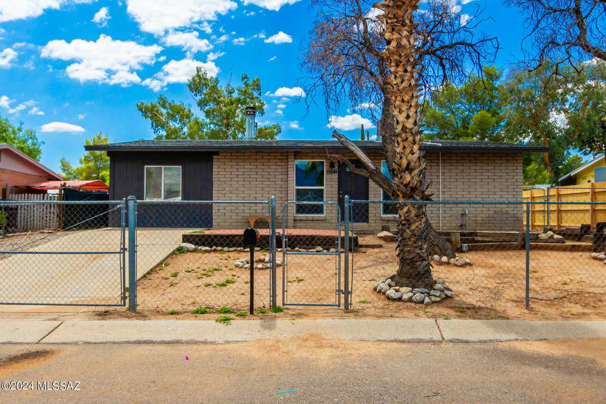 15941 N CAPSTAN AVE, TUCSON, AZ 85739, photo 1 of 20