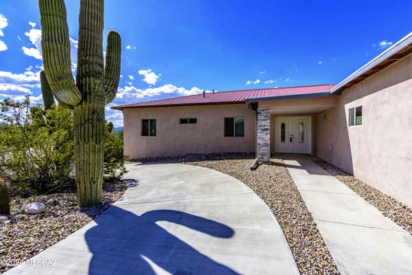 828 W CRESTA LOMA DR, TUCSON, AZ 85704, photo 2 of 49