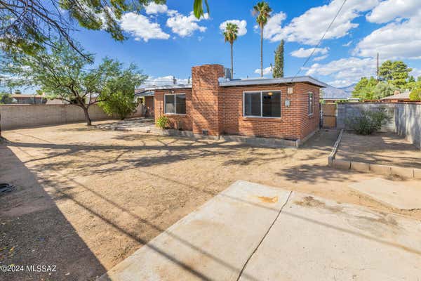 6326 E CALLE BELLATRIX, TUCSON, AZ 85710, photo 3 of 26