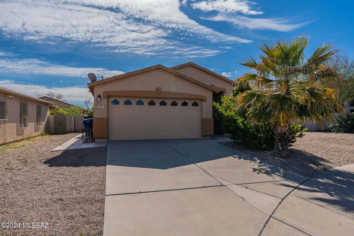 6257 S ARGOSY PL, TUCSON, AZ 85746, photo 1 of 40